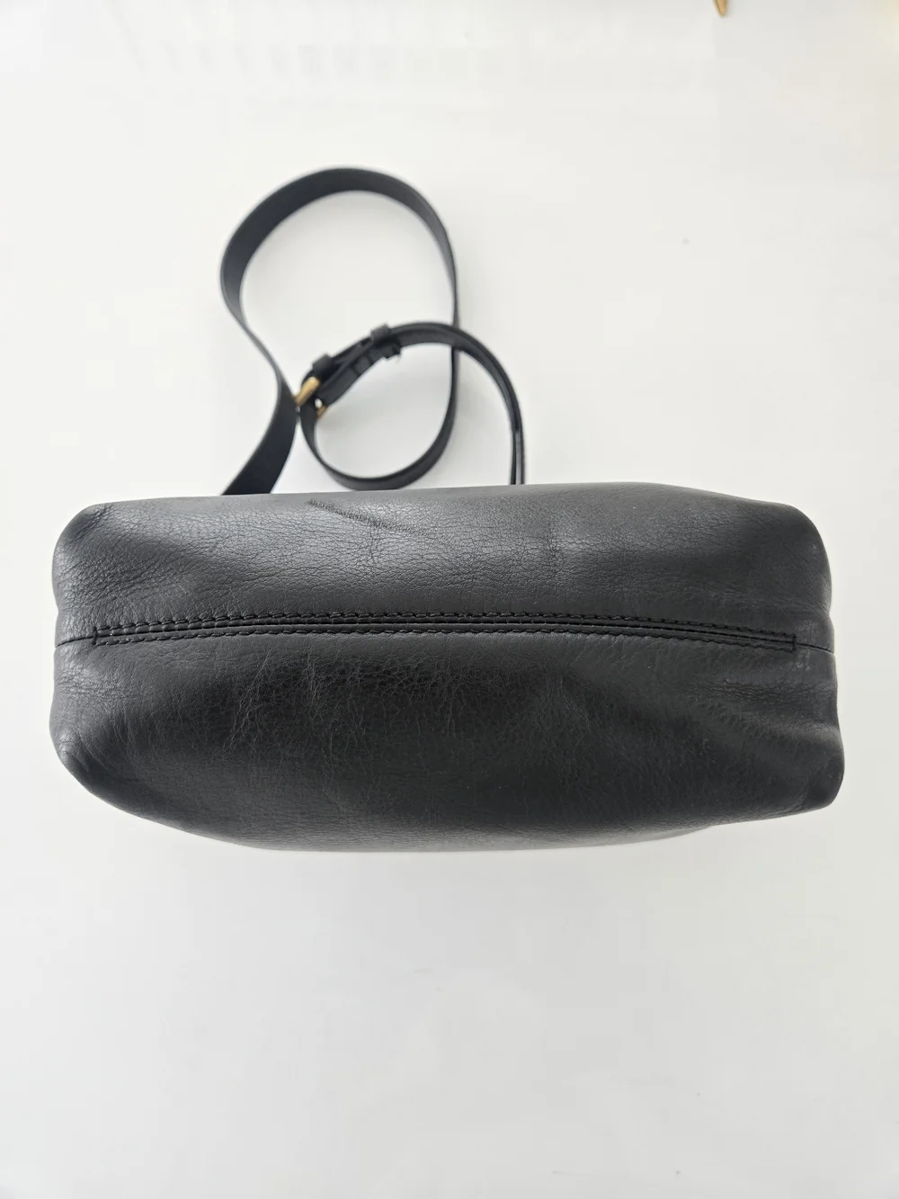 J.Crew Black Cow Leather Crossbody Bag Zip Closure Gold Hardware Lined Pockets